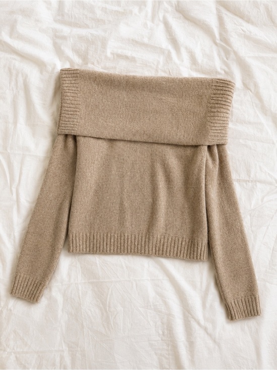 Abercrombie & Fitch Sweaters - Abercrombie & Fitch Taupe Off-the-Shoulder Foldover Sweater